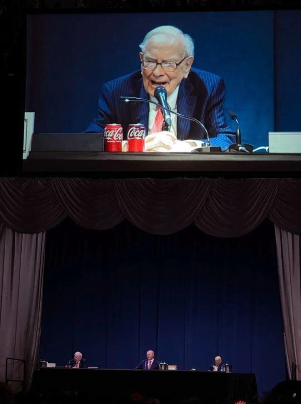 源顺网 巴菲特股东大会, 今年巴菲特说了些什么?